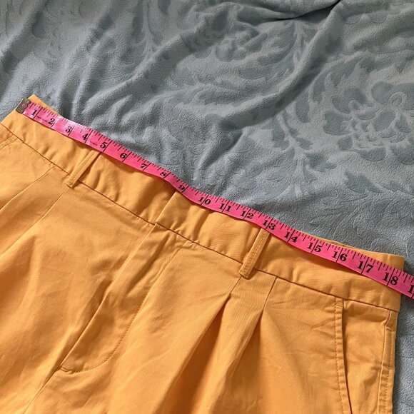 Gap Pleated Khaki Shorts Womens 16 Yellow Cotton Preppy - Picture 6 of 12